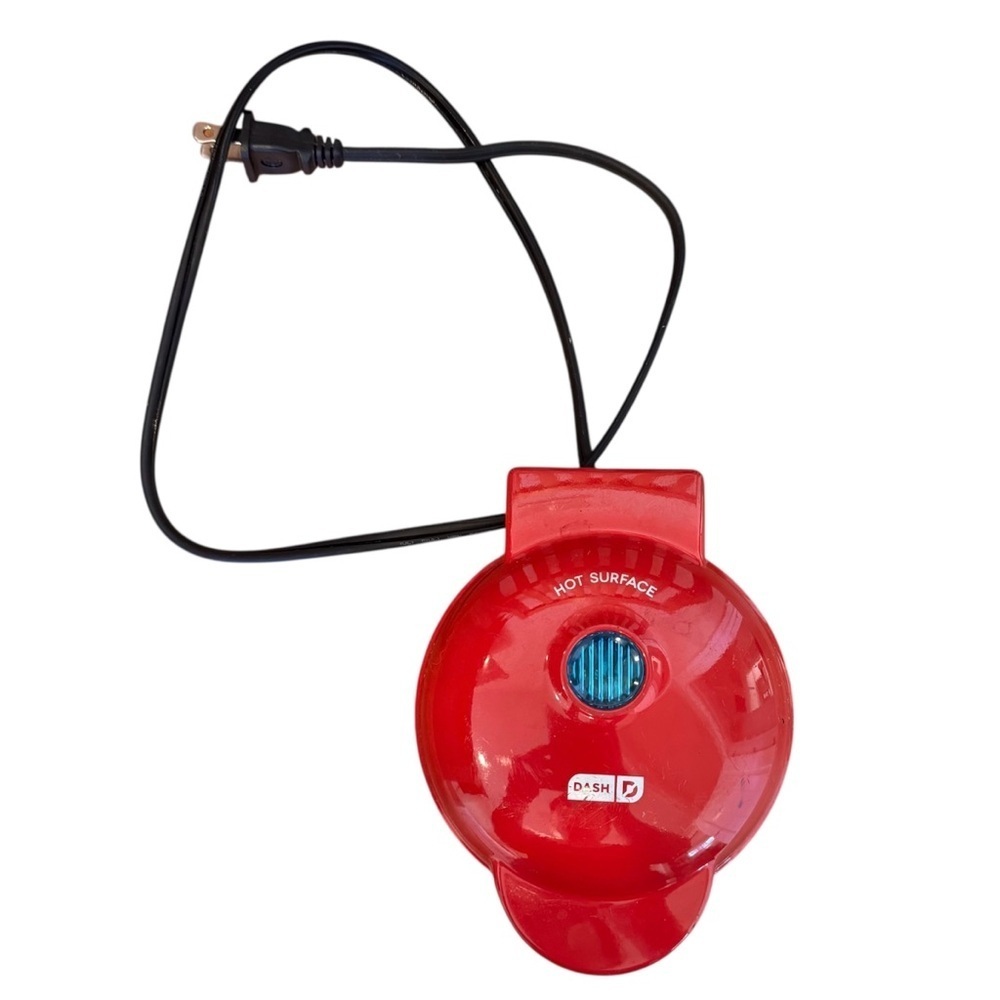 DASH, Heart Shaped, Waffle, Chaffel Maker, Red Black, Mini, Valentine’s Day